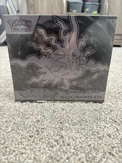 Pokemon: Pitch Black Elite Trainer Box (ETB) Pokemon Center Exclusive - Sealed - Image 1
