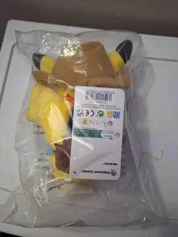 SEALED Pokemon Exclusive Chicago Field Museum Promo Card+Pikachu Plush Keychain - Image 5
