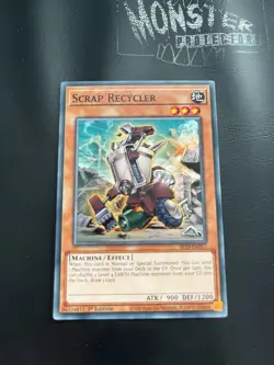YUGIOH SCRAP RECYCLER COMMON SR10-EN017 1ST EDITION - Image 1