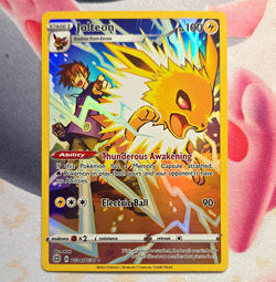 Pokemon TCG Jolteon TG04/TG30 Brilliant Stars Ultra Rare Holo English - Image 1