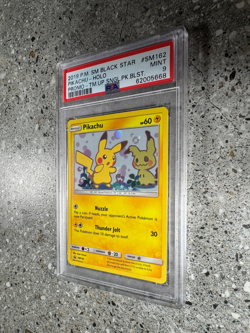 Pokemon TCG Cards Pikachu SM162 Black Star Promo Holo PSA 9 MINT - Image 4