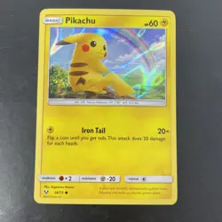 Pikachu 28/73 Holo Pokemon Trading Card 2017 - Image 1