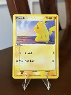 Pikachu 6/10 - EX Trainer Kit Latios Pokemon LP - Image 1