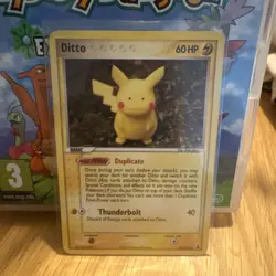 Nintendo Pokemon TCG Ditto (Pikachu) 39/113 EX Delta Species 2005 60HP - Image 2