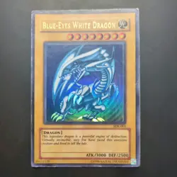 2002 YU-GI-OH STARTER DECK: KAIBA #SDK-001 BLUE-EYES WHITE DRAGON Heavily Played - Image 1