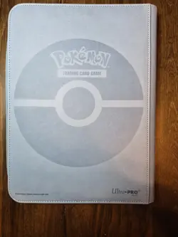 Ultra Pro Zippered PRO Binder 9-Pocket Pokemon Elite Series Lucario - Image 3