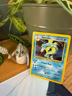 Gyarados 6/102 Holo Rare Base Set Unlimited Pokemon LP - Image 1