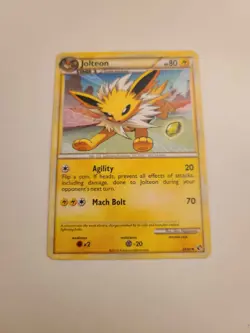 Pokemon TGC 2010 Undaunted Jolteon 28/90 Regular Uncommon card in Near Mint - Image 1