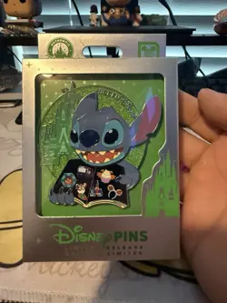 2026 Walt Disney World - Pin Trading Stitch Jumbo with Chasers Limited Edition - Image 1