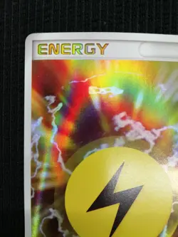 Pokemon Co., Ltd. Basic Lightning Energy L0A-7Cn-6Dd Card - Image 2