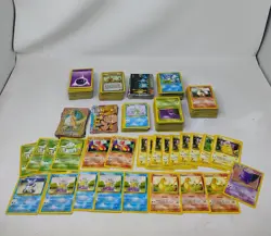 Huge Collection Bulk Lot of 600+ Pokemon Cards Vintage 1999 WOTC mixed lot topps - Image 1