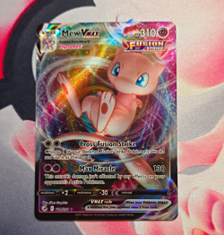 Pokemon TCG Mew VMAX 114/264 Fusion Strike VMAX Ultra Rare Holo English - Image 1