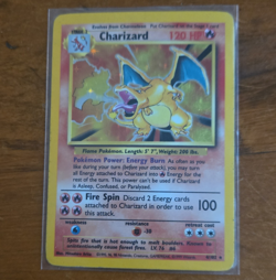 Pokemon TCG Charizard Base Set 4/102 Holo Rare English 1999 Stage 2 120 HP - Image 1