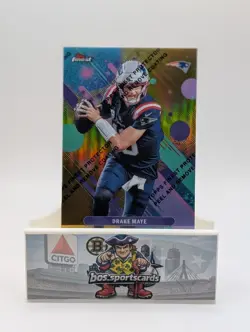 Drake Maye 2025 Topps Finest #62 True Gold Refractor /50 With Coating Patriots - Image 2