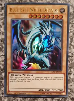 Yugioh LCKC-EN001 Blue-Eyes White Dragon Ultra Rare 1st Edition (Version 1) MINT - Image 2