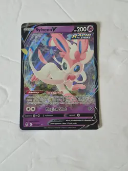 Sylveon V 074/203 Holo V Rare Evolving Skies Pokemon Holo Near Mint - Image 1