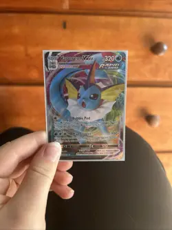 Pokemon TCG Vaporeon VMAX 030/203 Evolving Skies Holo Ultra Rare English - Image 2