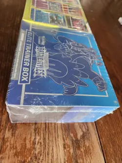 Pokemon TCG Sword & Shield Battle Styles Elite Trainer Box Blue ETB With 6 Promo - Image 3