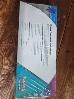 Pokemon TCG Sword & Shield Battle Styles Elite Trainer Box Blue ETB With 6 Promo - Image 4