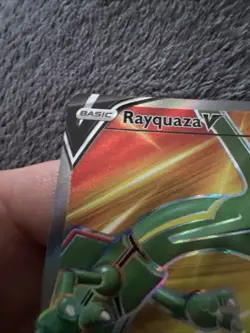 Pokemon TCG Rayquaza v Evolving Skies Full Art Ultra Rare Card 193/203 - Image 4