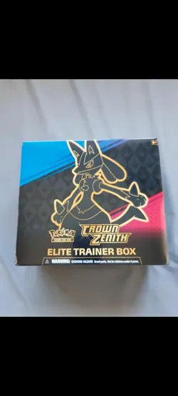 ETB POKEMON CROWN ZENITH, NEW SEALED ENG - Image 1