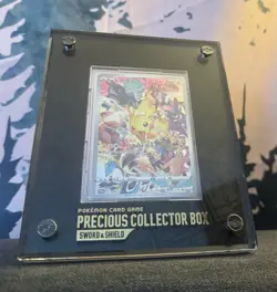 Pikachu 323/S-P Precious Collector Box Promo Holo JP 2022- In display - Image 1
