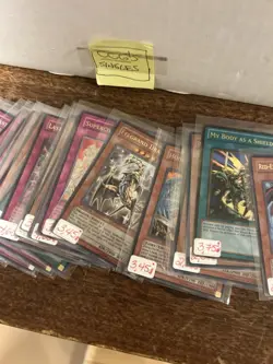 INSANE YUGIOH HOLY GRAIL CARD LOT 5000+ CARDS + HOLOS VINTAGE, FIRST EDITION ETC - Image 5