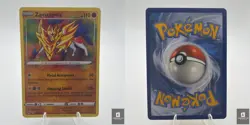 Zamazenta - 102/185 Vivid Voltage - Amazing Rare Pokemon - Holo MP - Image 3