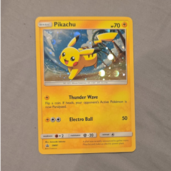 Pokemon TCG Pikachu SM81 Sun & Moon Promo Holo 70HP English 2017 Basic - Image 1