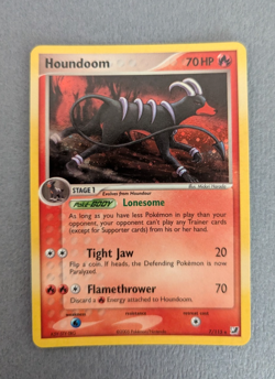 Pokemon 2005 Houndoom 7/115 Unseen Forces Holo - Image 1