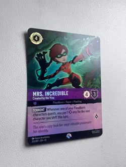 Mrs. Incredible Created by the Vine 213/207 Epic Foil LP Disney Lorcana - Image 4