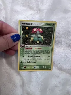 2004 Bellossom 16/101 Hidden Legends Holo High Rarity Pokemon Card - Image 3