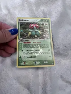2004 Bellossom 16/101 Hidden Legends Holo High Rarity Pokemon Card - Image 4
