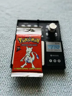 21.42g HeavyU Wizards of the Coast Pokemon TCG Base Set 2 Pack 1999 Vintage - Image 1