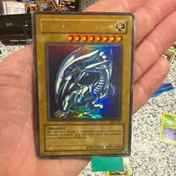 Konami Yu-Gi-Oh! TCG Blue-Eyes White Dragon SDK-001 Kaiba Unlimited Holo UR - Image 1