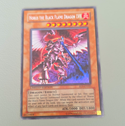 Konami Yu-Gi-Oh! TCG Horus the Black Flame Dragon LV8 EEN-ENSE1 LE 3000/1800 - Image 1