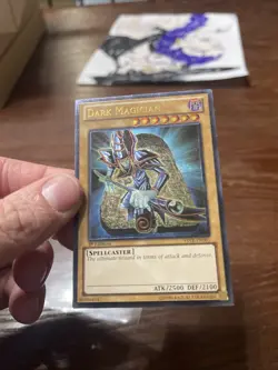 Dark Magician (UTR) YSYR-EN001 Yugi Reloaded 1st Edition - Image 2