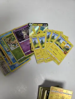 1000+ Pokemon Cards, Large Carrying Binder & 3 Small Card Holders See Pics - Image 5