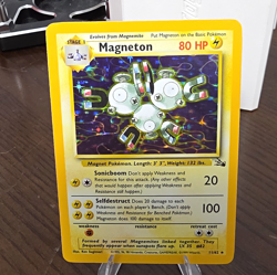 Wizards of the Coast Magneton Fossil Holo Rare 11/62 English Unlimited - Image 1