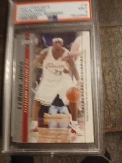 2003-04 Upper Deck Lebron James Phenomenal Beginning - #19 LeBron James (RC) - Image 1