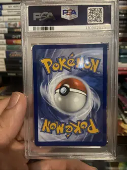 Pokemon Pikachu Illustration Rare Holo 173/165 Scarlet & Violet 151 - Image 4