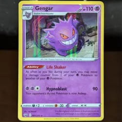 Gengar 085/202 LP/NM Holo Sword and Shield Base Set Rare Pokemon Card spooky - Image 1