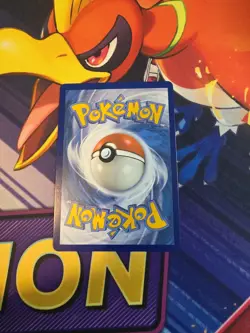 Radiant Blastoise 018/078 Pokemon GO Holo - Image 2