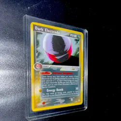 Pokemon TCG Dark Electrode 4/109 Team Rocket Returns Holo Rare English 70HP - Image 1