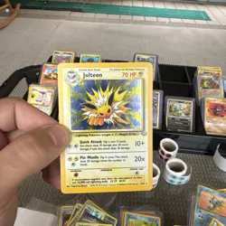 Pokemon TCG Jolteon 4/64 Jungle Holo Rare Unlimited ENG 1999 - Image 1