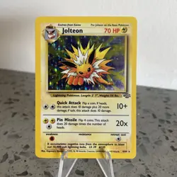 Pokemon TCG Jungle Jolteon 4/64 Holo Rare Unlimited English 70 HP LP/NM - Image 1