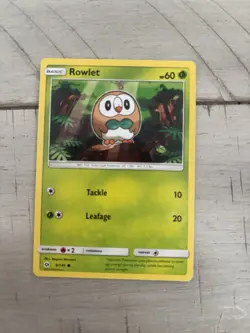 Pokemon TCG Rowlet Common Card 9/149 Sun and Moon Base Set - Image 1