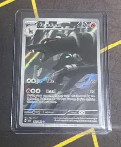 Houndoom (Shrouded Fable 66/64) Illustration Rare Pokemon Card - Image 1