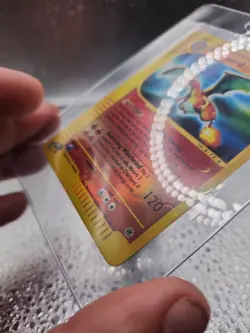 Charizard 040/165 Expedition Base Set Reverse Holo - Image 2