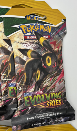 Lot of (50) Pokemon SWSH Evolving Skies Assortment 58 Packs - Image 4